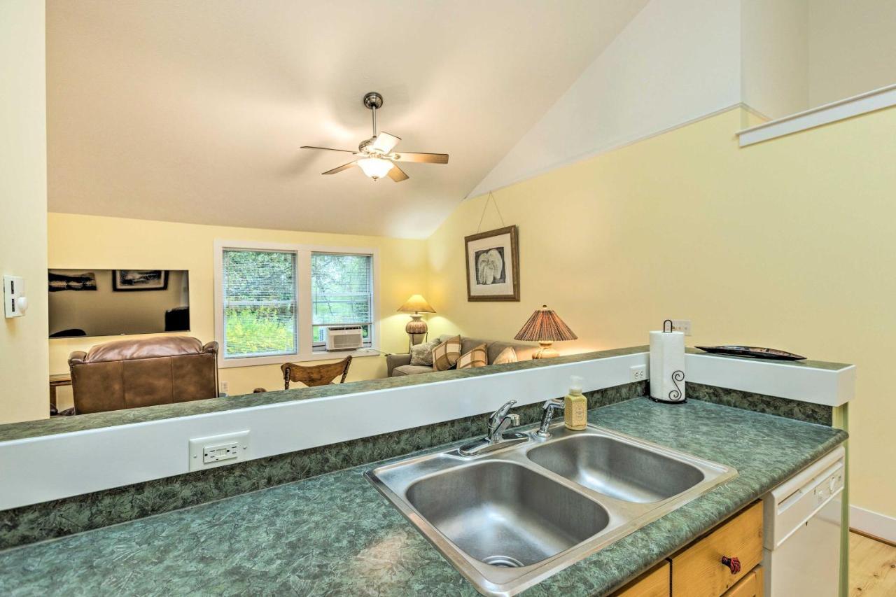 Charming Retreat Near Downtown Frankfort And Beaches Exteriér fotografie