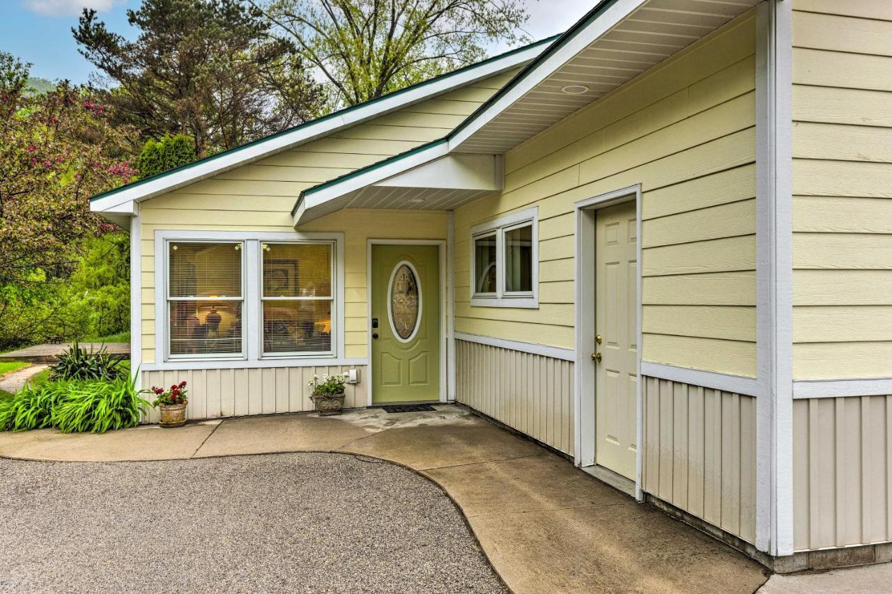 Charming Retreat Near Downtown Frankfort And Beaches Exteriér fotografie